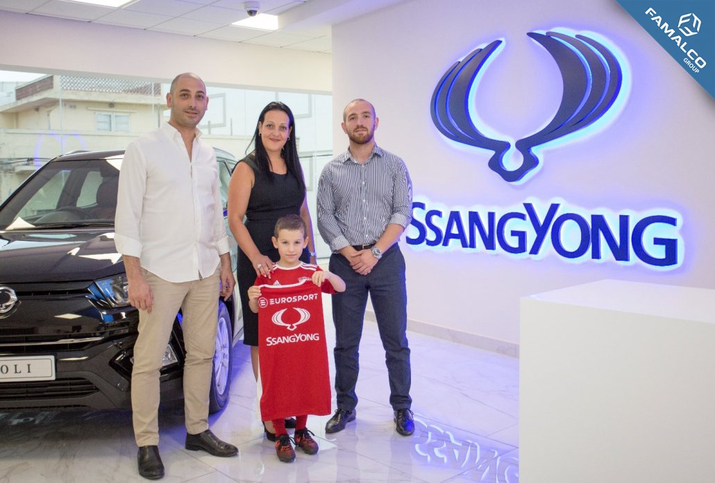 SSANGYONG SPONSOR FOOTBALL TEAM 17 SsangYong sponsor Fgura football team